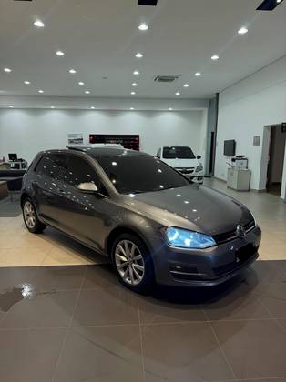 VOLKSWAGEN GOLF 1.4 TSI COMFORTLINE 16V GASOLINA 4P AUTOMÁTICO VOLKSWAGEN GOLF 1.4 TSI COMFORTLINE 16V GASOLINA 4P AUTOMÁTICO